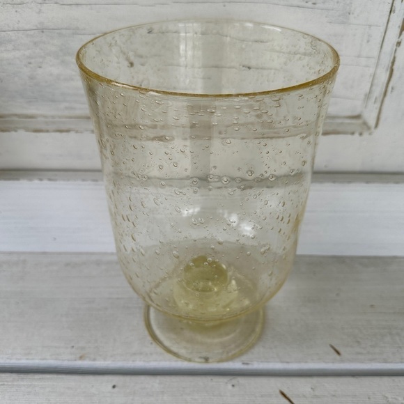 BUBBLE GLASS, FOOTED PEDESTAL VASE. CLEAR, THICK GLASS. NO CRACKS OR CHIPS. - Picture 8 of 9